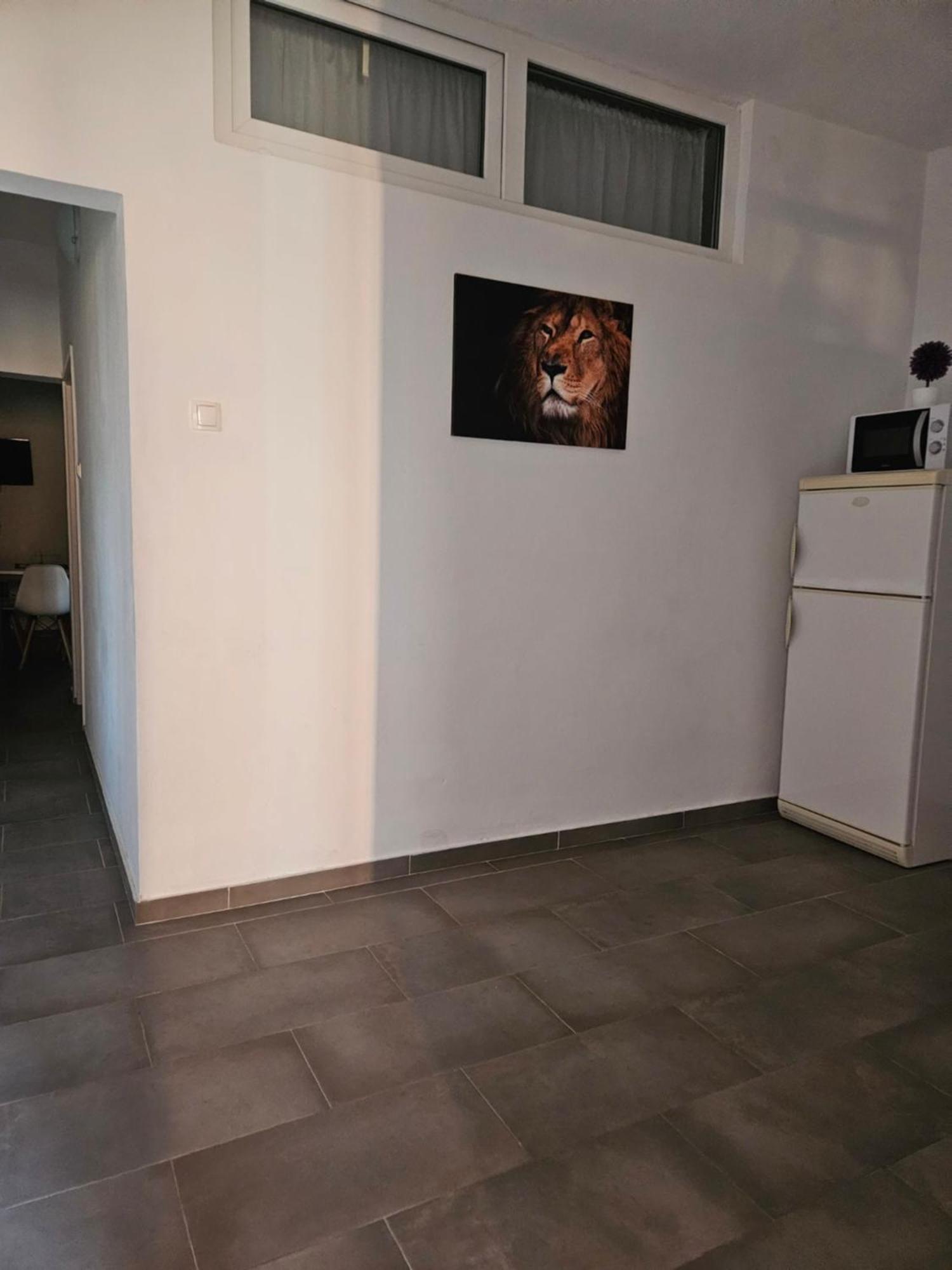 Aurelia Apartments, Vir Eksteriør billede
