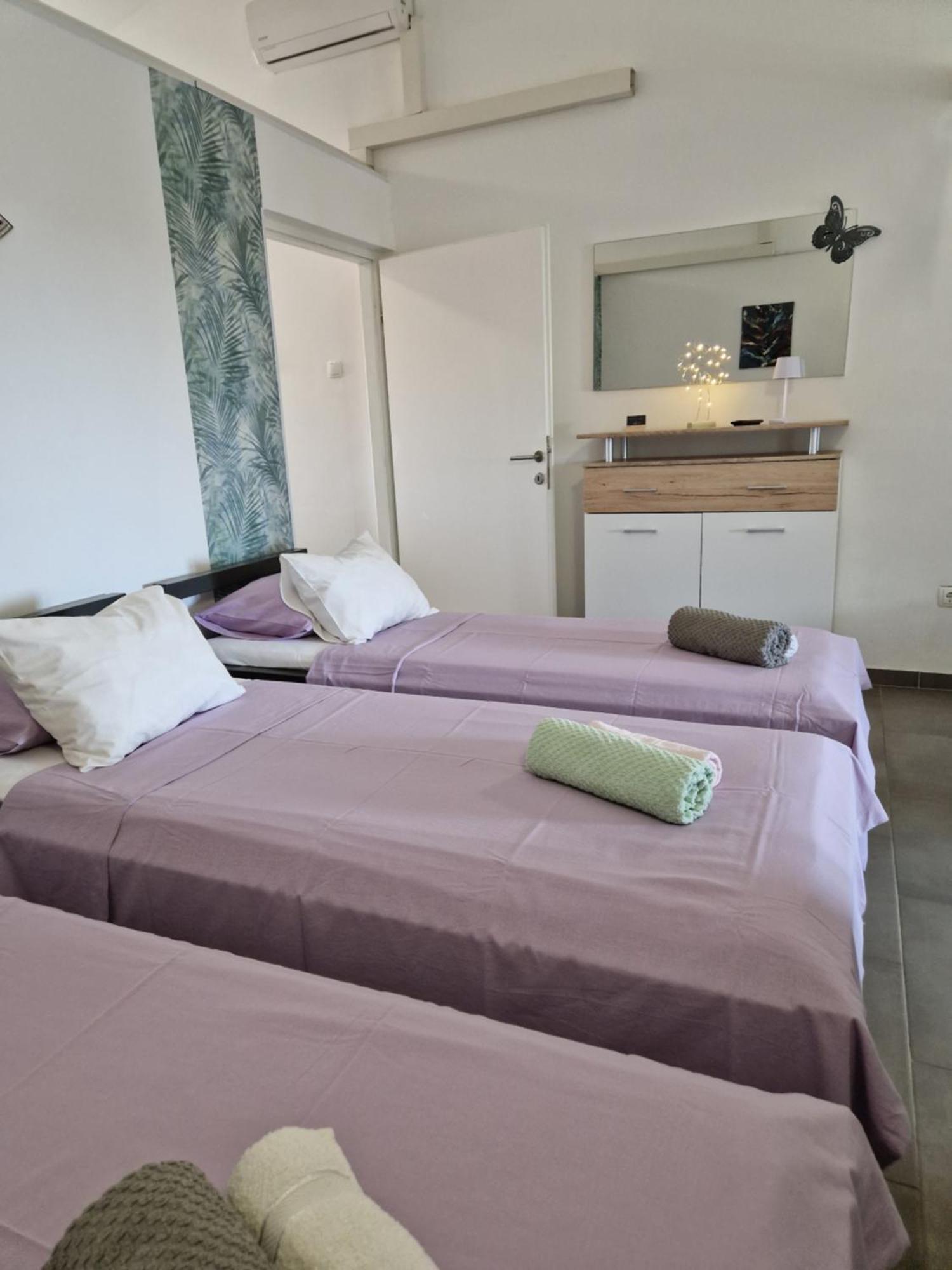 Aurelia Apartments, Vir Eksteriør billede