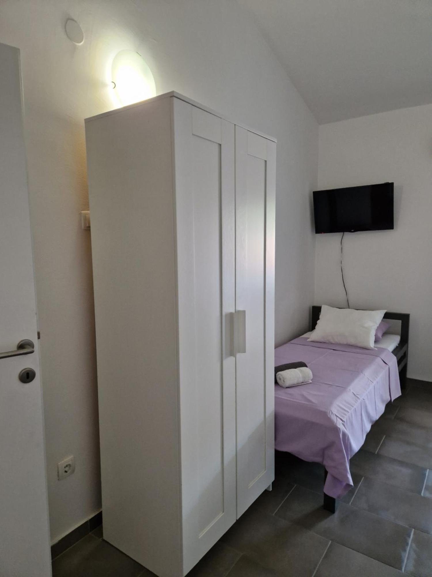 Aurelia Apartments, Vir Eksteriør billede