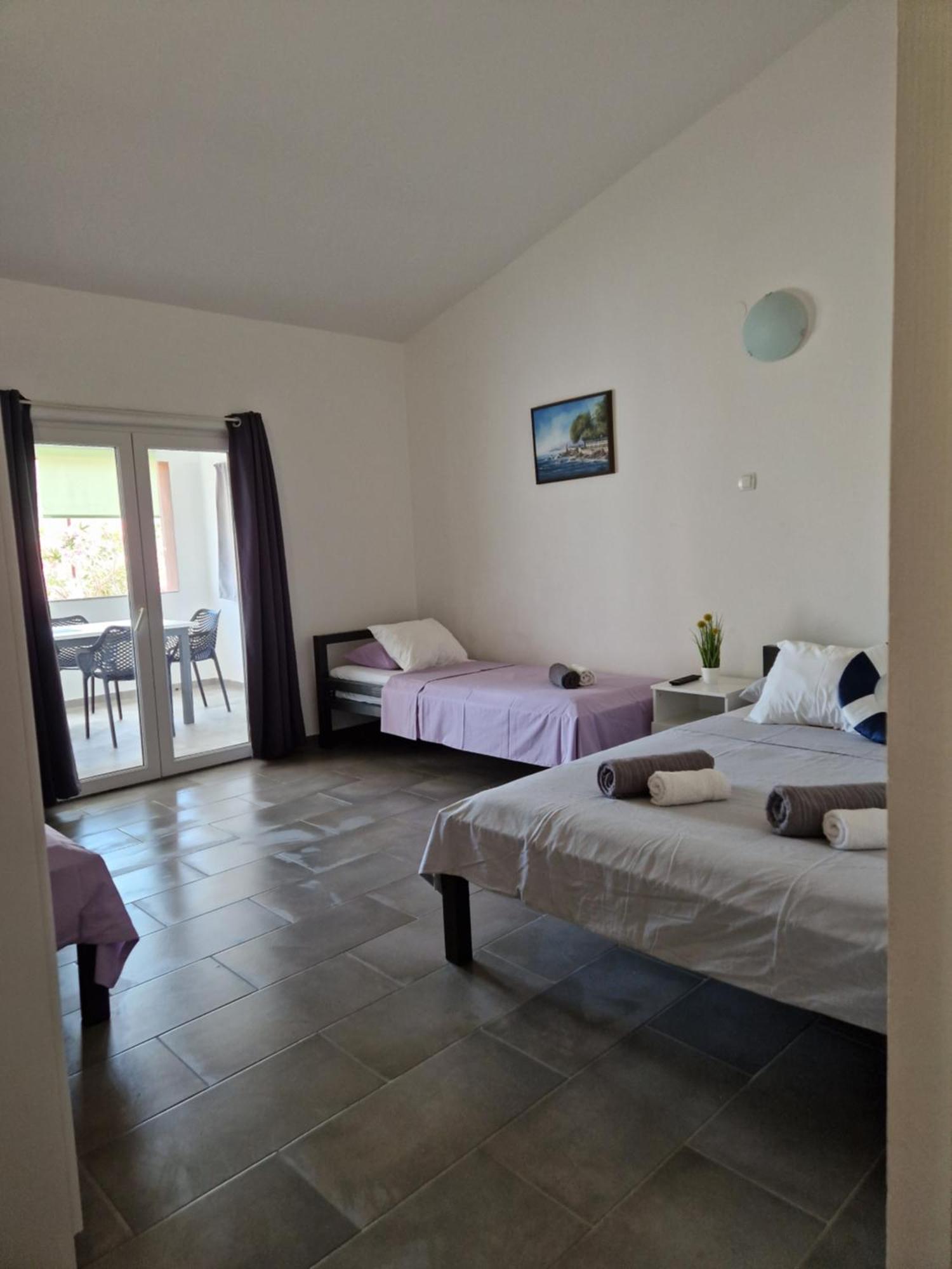 Aurelia Apartments, Vir Eksteriør billede
